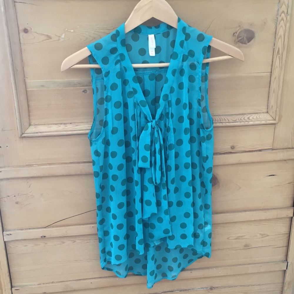 Polka Dot Hi Low Sleeveless Top in Turquoise Sz S